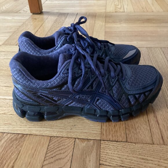 ASICS GEL-KAYANO 20, indigo fog (like new, women's size 6.5 / men's size 5) - Picture 5 of 5
